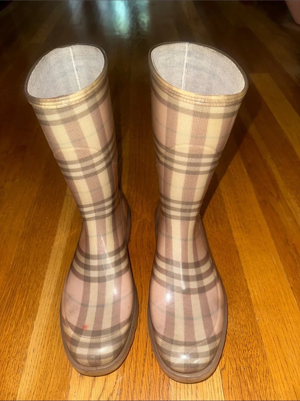 Vintage Baby pink Burberry rubber rain boots